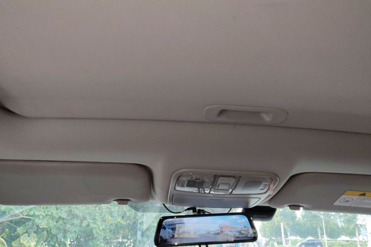 长安 逸动 2016款 XT 1.6L 手动俊酷型中控内饰22