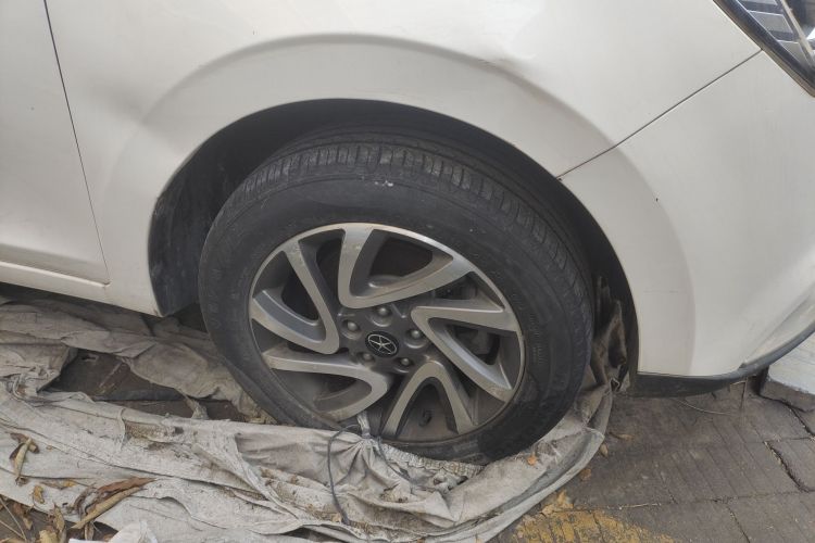 江汽集团 瑞风S2 2015款 1.5L 手动豪华型车身外观10