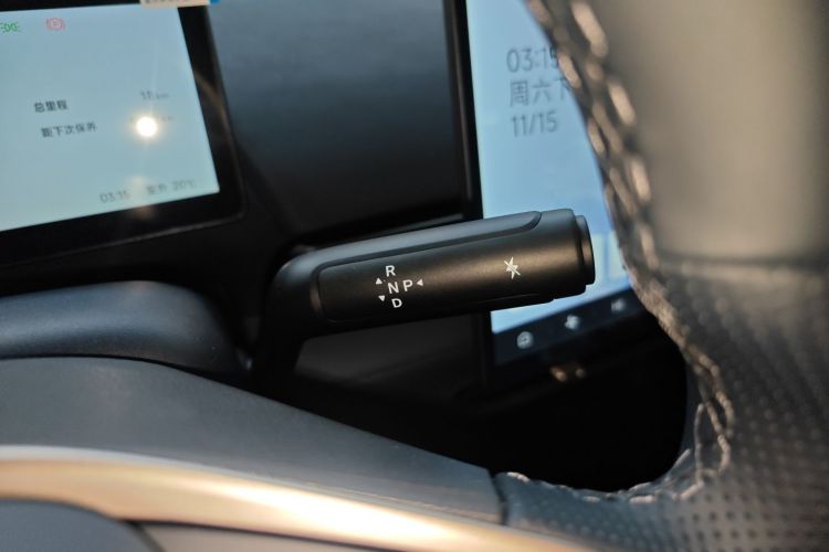 ARCFOX极狐 极狐T1 2025款 425 PRO中控内饰18