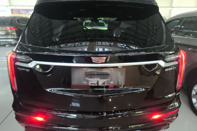 凯迪拉克XT6 2020款 28T 七座豪华运动型至享安全版车身外观6