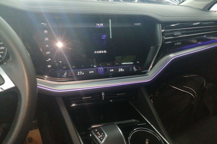 大众 途锐 2019款 2.0TSI 锐翼版 国V中控内饰16