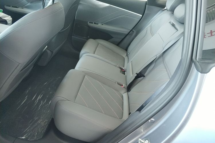 深蓝汽车 深蓝S05 2026款 620Plus纯电版中控内饰21