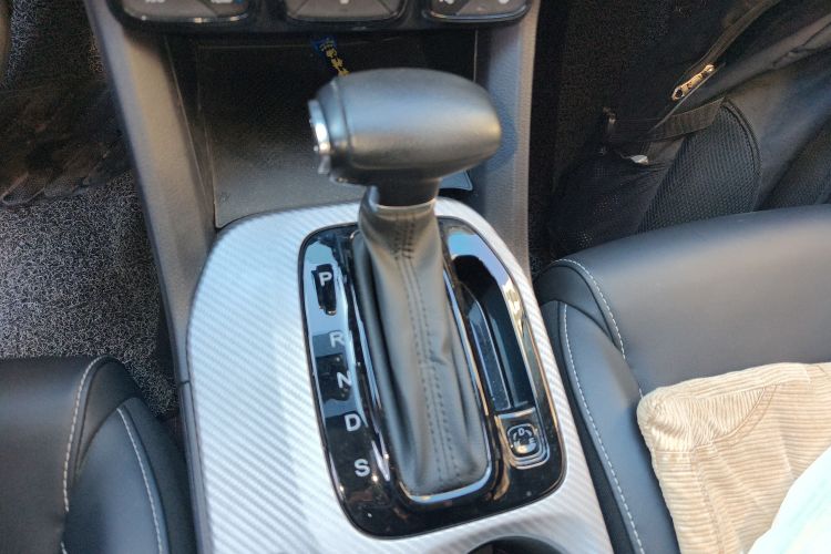 广汽传祺 传祺GS3 2021款 POWER 270T 自动劲享版中控内饰18