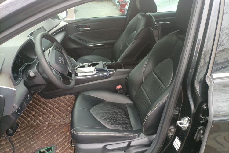 丰田 亚洲龙 2019款 2.0L 进取版 国VI局部细节19