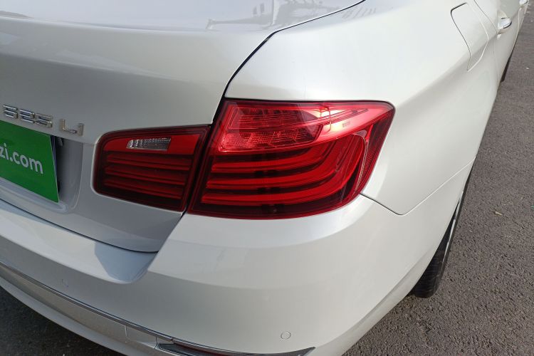 宝马5系 2014款 525Li 豪华设计套装车身外观6006