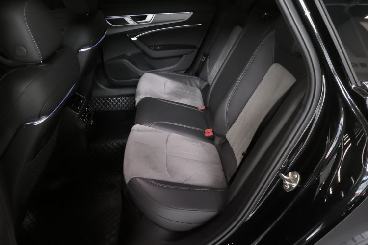 奥迪A6L 2024款 45 TFSI 臻选动感型中控内饰21