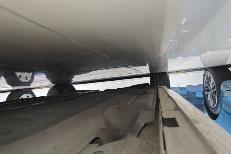 福特 福克斯 2020款 三厢 EcoBoost 180 自动ST Line局部细节9001