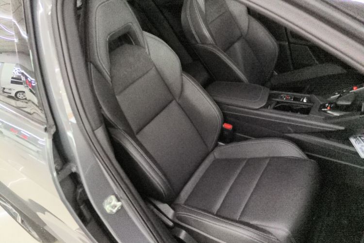 领克06 2020款 1.5T 劲Pro局部细节41