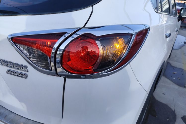 马自达CX-5 2015款 2.0L 自动两驱都市型车身外观9