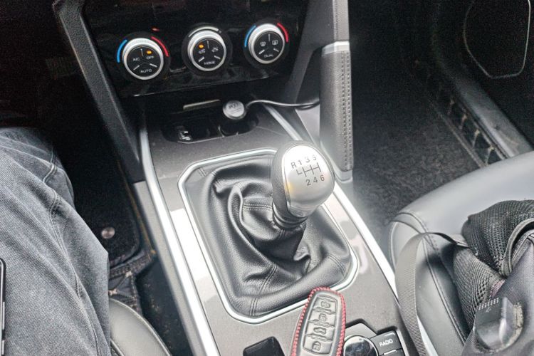 哈弗H6 2018款 运动版 1.5T 手动两驱精英型 国V中控内饰18