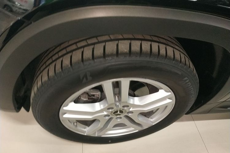 奔驰GLB 2023款 改款 GLB 200 时尚型车身外观6002