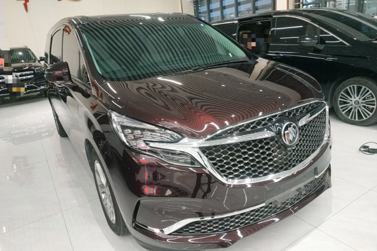 别克GL8 2021款 Avenir艾维亚 七座亲礼版车身外观3