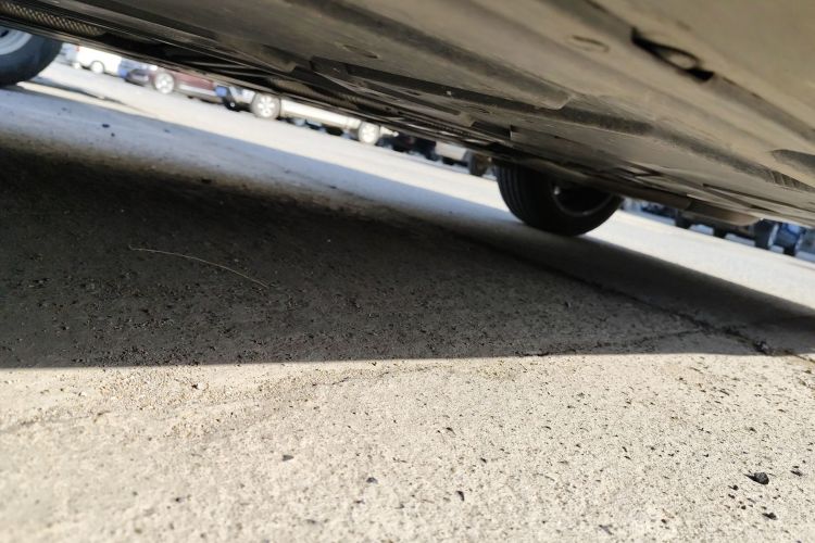 奔驰GLB 2023款 GLB 220 时尚型局部细节9004