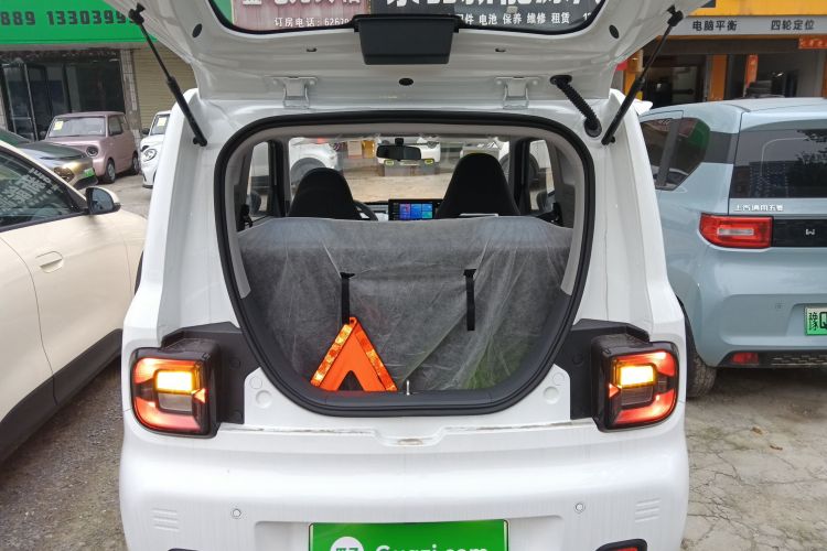 吉利银河 2024款 熊猫mini 200km 耐力熊机舱底盘23