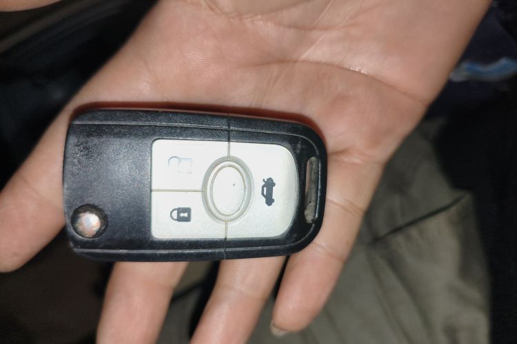 别克 凯越 2013款 1.5L 自动经典型中控内饰11