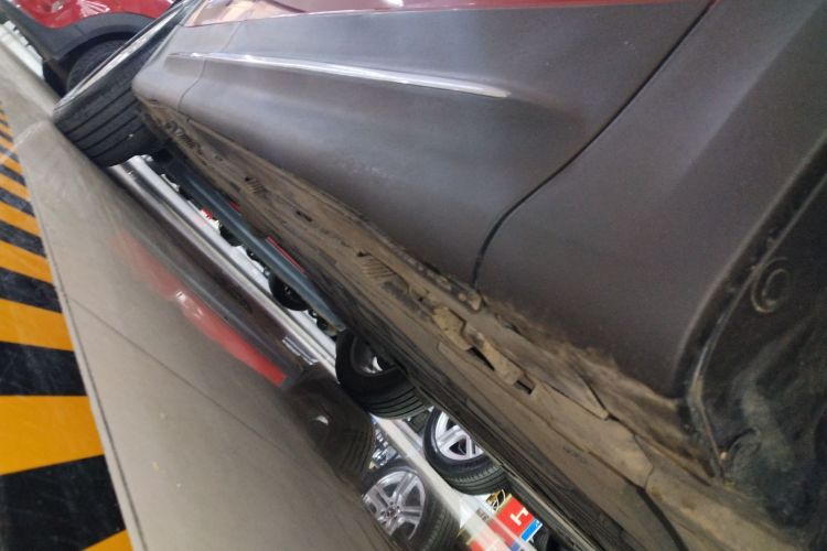 奔驰GLB 2023款 改款 GLB 200 时尚型局部细节9001