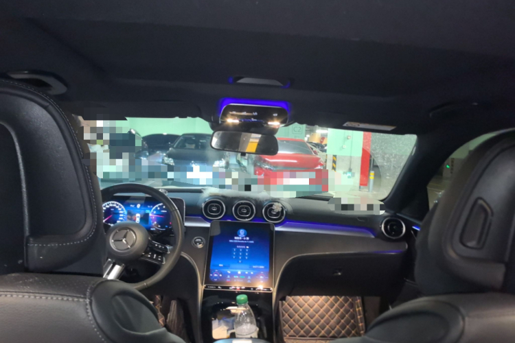 奔驰C级 2023款 C 200 L 运动版中控内饰22