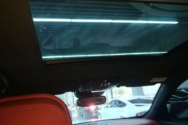 玛莎拉蒂 Levante 2019款 3.0T 标准版 国VI中控内饰22