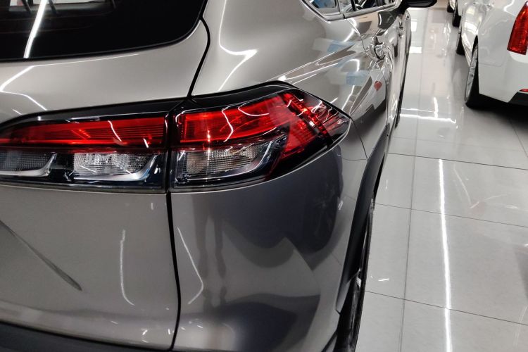 丰田 锋兰达 2022款 2.0L CVT豪华PLUS版车身外观9