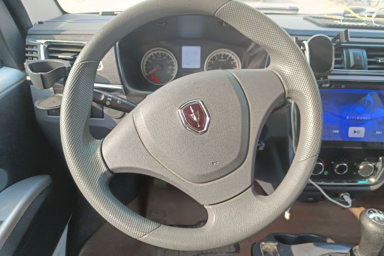 金杯 小海狮X30 2021款 1.5L 财富型客车国VI SWC15M中控内饰13