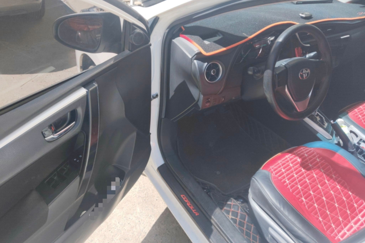 丰田 卡罗拉 2018款 1.2T S-CVT GL智享版中控内饰20