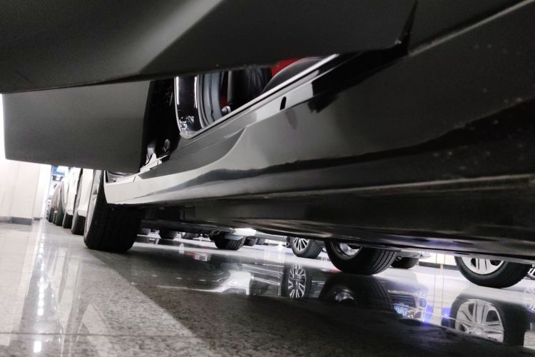 丰田 亚洲龙 2019款 2.5L 进取版 国VI局部细节9001