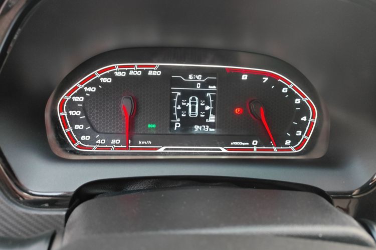 奇瑞 瑞虎3X 2020款 质享版 1.5L CVT尊贵版中控内饰14