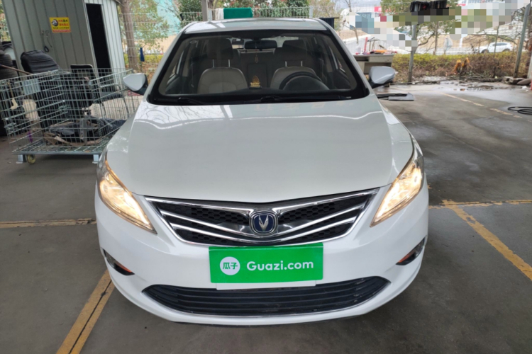 长安 逸动 2014款 1.6L 自动豪华型车身外观6001