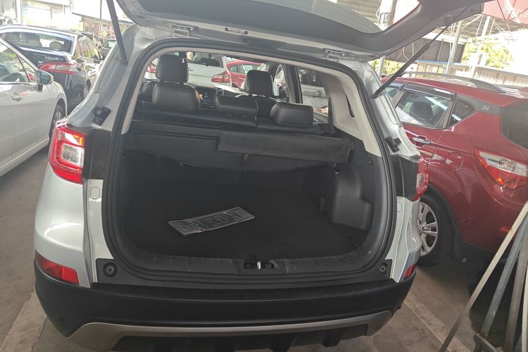 长安CS75 2014款 2.0L 手动豪华型 国V机舱底盘23