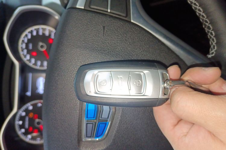 吉利汽车 博越 2018款 1.8TD 手动两驱智雅型中控内饰11