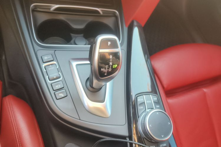 宝马4系 2017款 430i Gran Coupe M运动套装中控内饰18