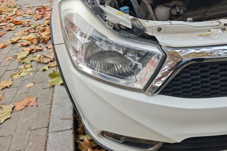 铃木 天语 SX4 2013款 1.6L 手动酷锐型车身外观8