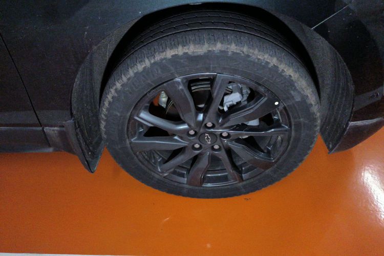 雪佛兰 探界者 2022款 轻混 550T RS 四驱智能捍界版车身外观10