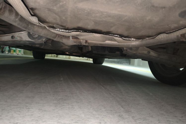 奥迪A4L 2017款 45 TFSI quattro 风尚型局部细节9009