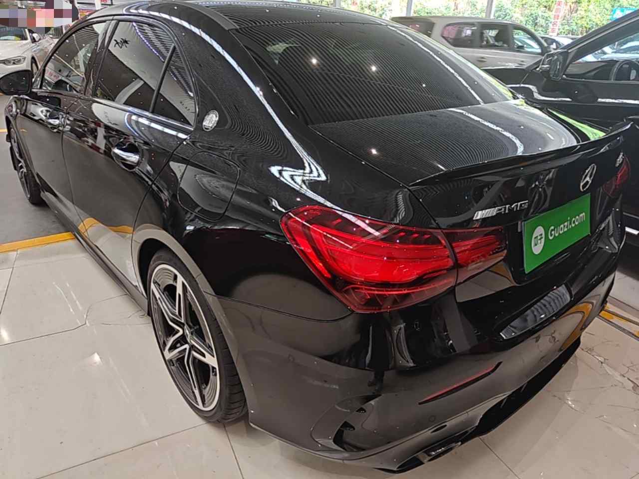 奔驰A级AMG 2025款 AMG A 35 L 4MATIC(3)