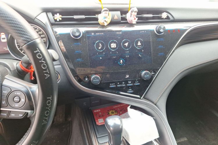 丰田 凯美瑞 2019款 2.5G 豪华版 国V中控内饰16