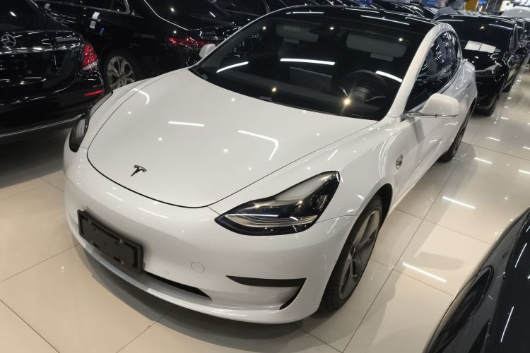 特斯拉 Model 3 2020款 标准续航后驱升级版车身外观1