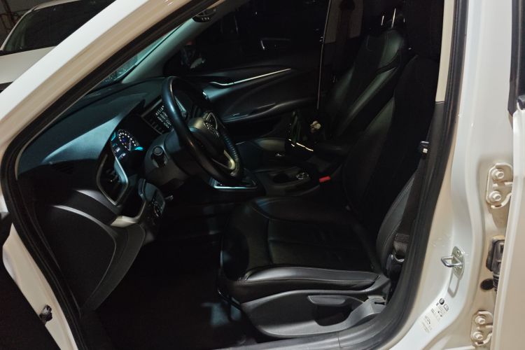 别克 阅朗 2019款 18T 自动互联精英型 国VI中控内饰19