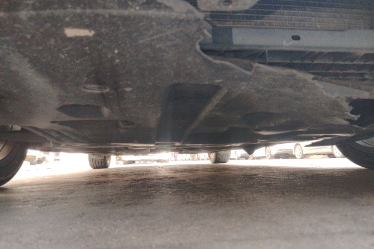 起亚K5 2020款 270T CVVD 豪华科技版局部细节9008