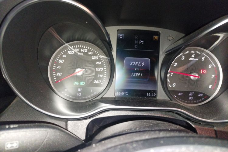 奔驰C级 2016款 C 200 L 运动型中控内饰14