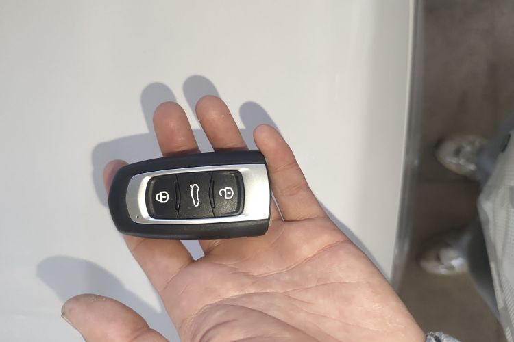 吉利银河 熊猫 2025款 210km 元气熊中控内饰11