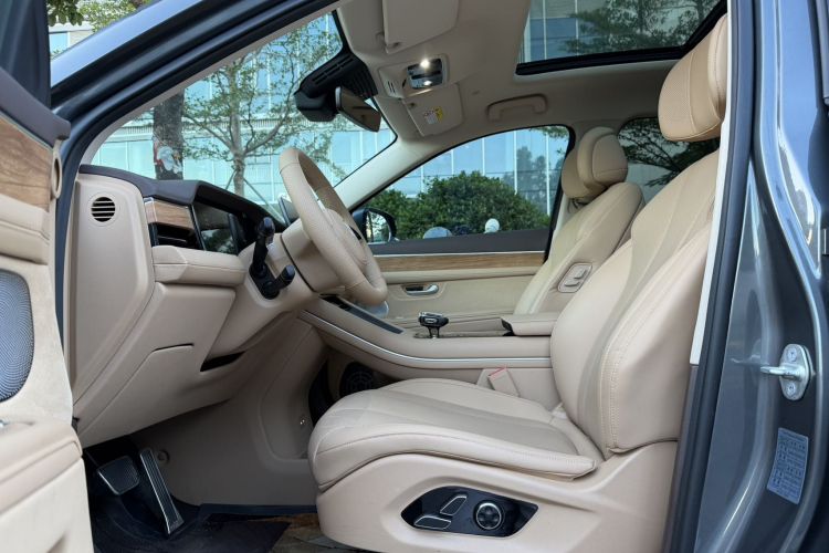 鸿蒙智行 问界M7 2024款 1.5T 后驱Plus版 6座中控内饰19