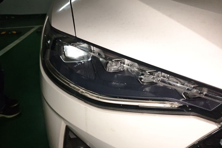 哈弗F7 2019款 2.0T 两驱i范 国V车身外观8