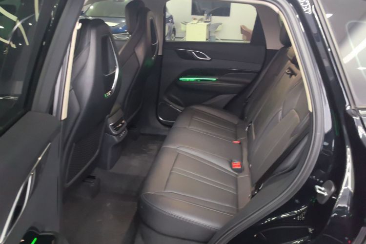 红旗HS3 PHEV 2024款 PHEV 115km 劲为版中控内饰21