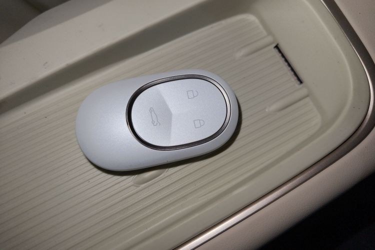 蔚来ES6 2023款 75kWh中控内饰7001