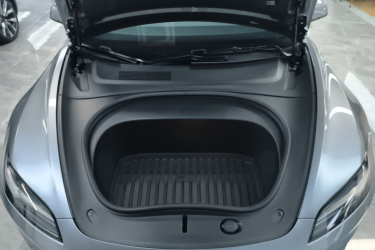 特斯拉 Model 3 2023款 长续航全轮驱动版局部细节24