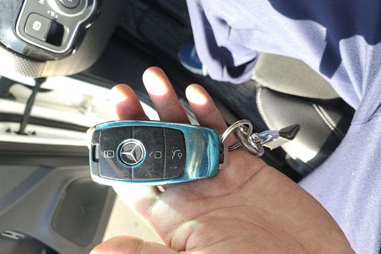 奔驰A级 2019款 A 180 L 运动轿车中控内饰11