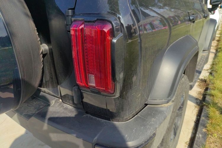 坦克300 2024款 2.0T 挑战者车身外观6006