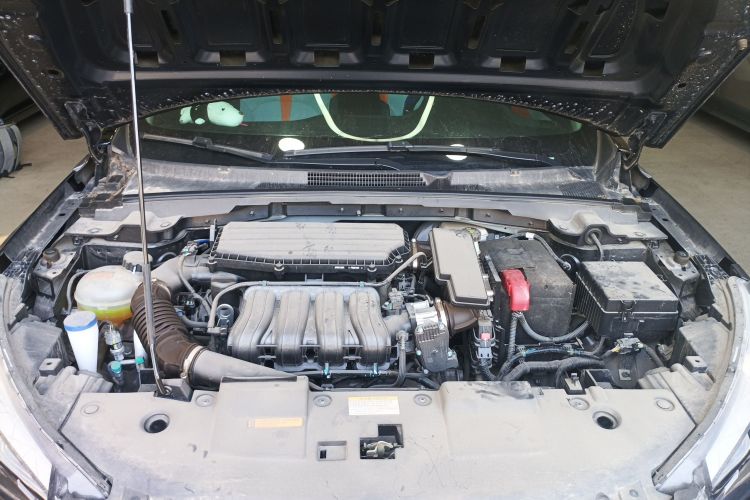 东风风神 奕炫 2023款 马赫版 1.5L 自动追风版机舱底盘24