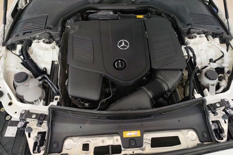 奔驰C级 2022款 改款 C 200 L 运动版机舱底盘24